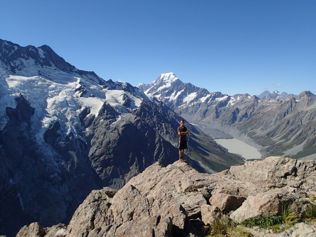 Nový Zéland Nový Zéland: Mt. Cook National Park - úžasná túra na Mueller Hut, v pozadí Mt. Cook a Hooker Valey (Južný ostrov) elmundo.sk Andrej Urbanec